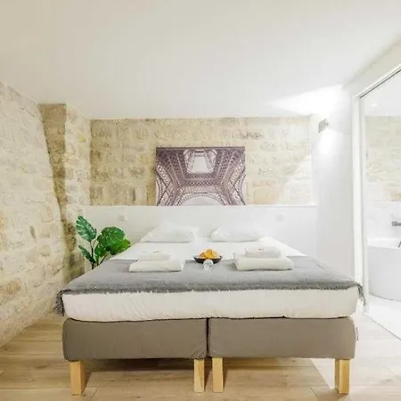 Appartamento Exceptionnel Duplex à Proximité De Montmartre! Parigi